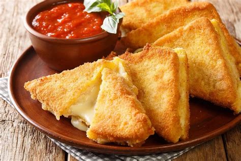 hermes carrozza|Mozzarella in Carrozza (Italian Fried Cheese Sandwich).